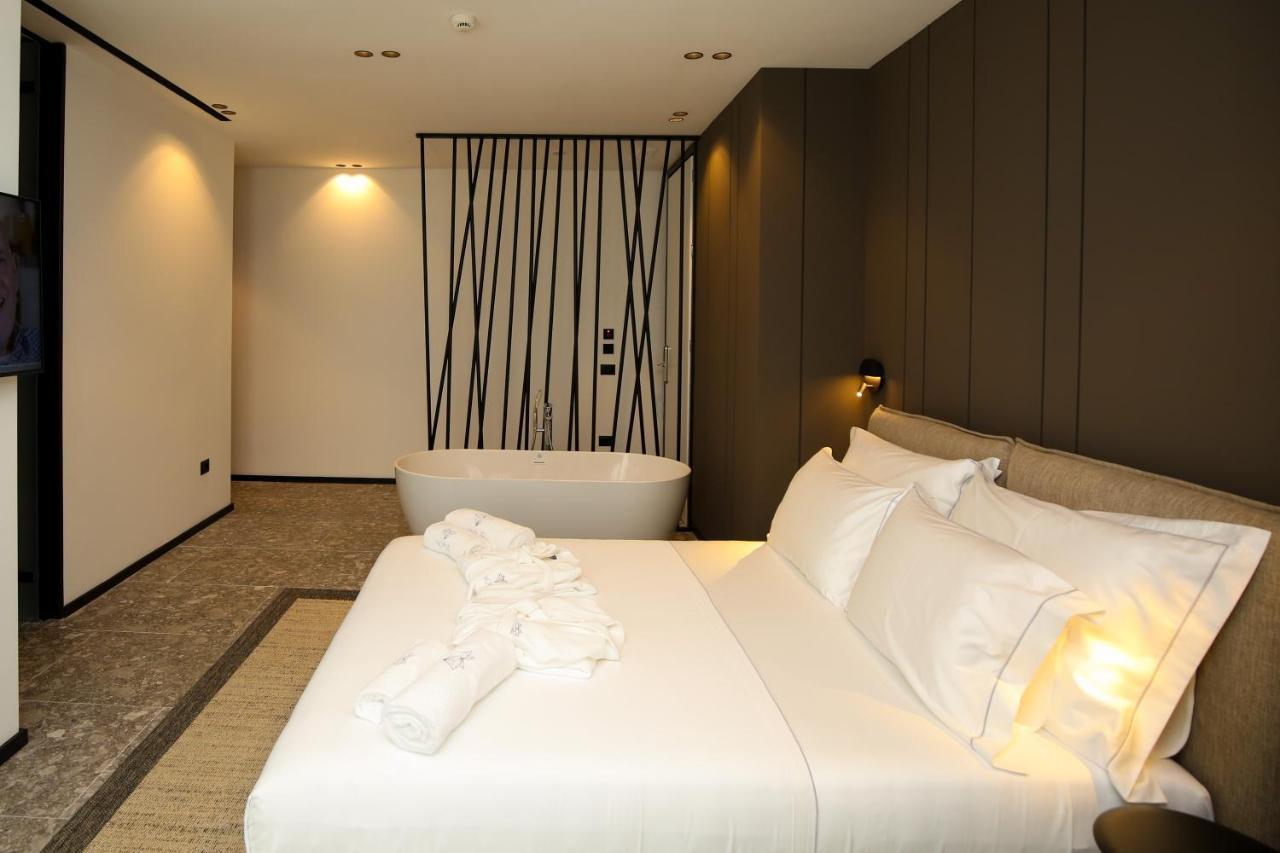 Nobus Hotel & Spa Vlorë Extérieur photo