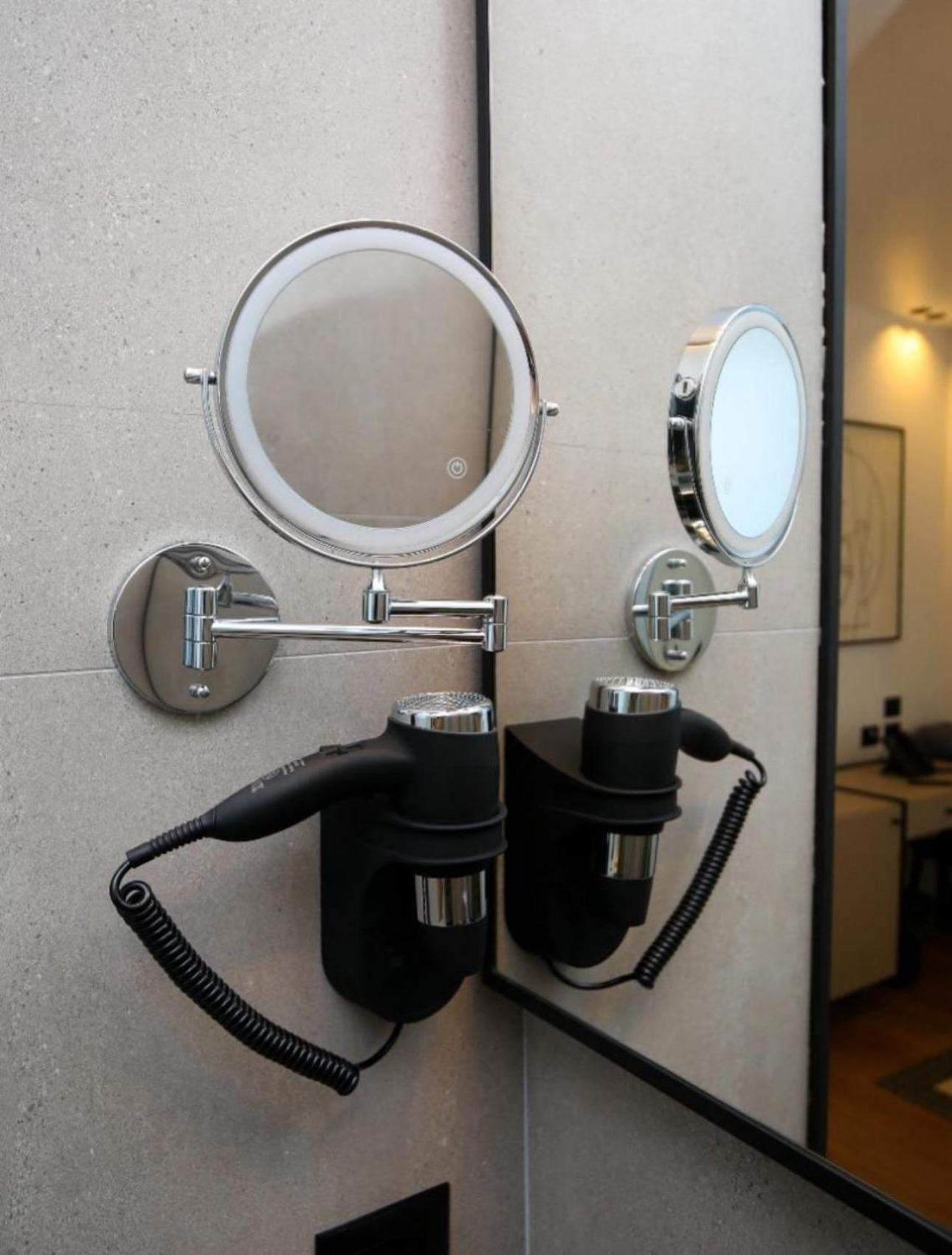 Nobus Hotel & Spa Vlorë Extérieur photo