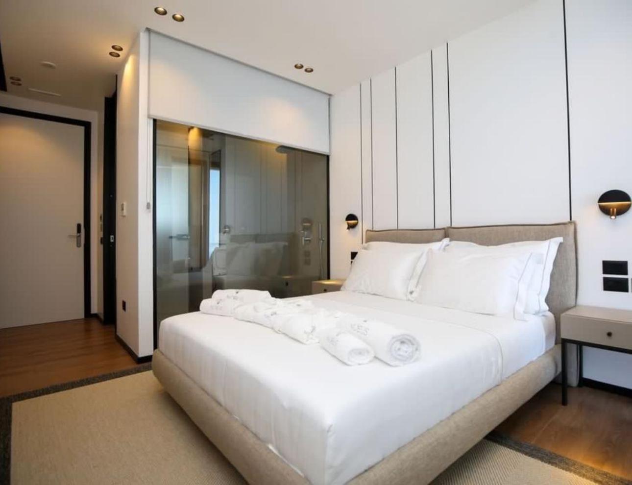 Nobus Hotel & Spa Vlorë Extérieur photo